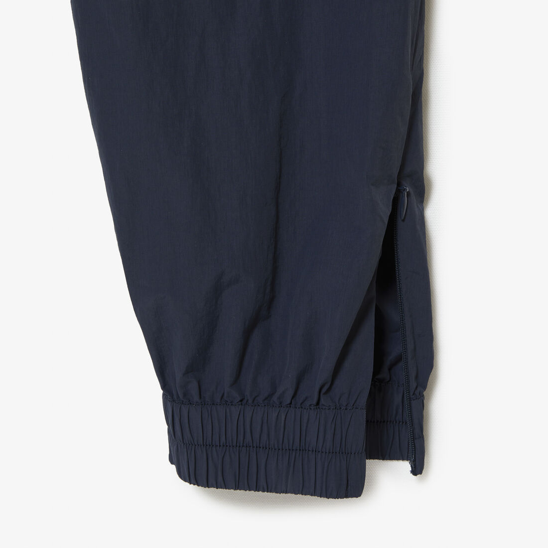 جمبسوت لاكوست نايلون بسحّاب للنساء جمبسوت لاكوست نايلون بسحّاب للنساء