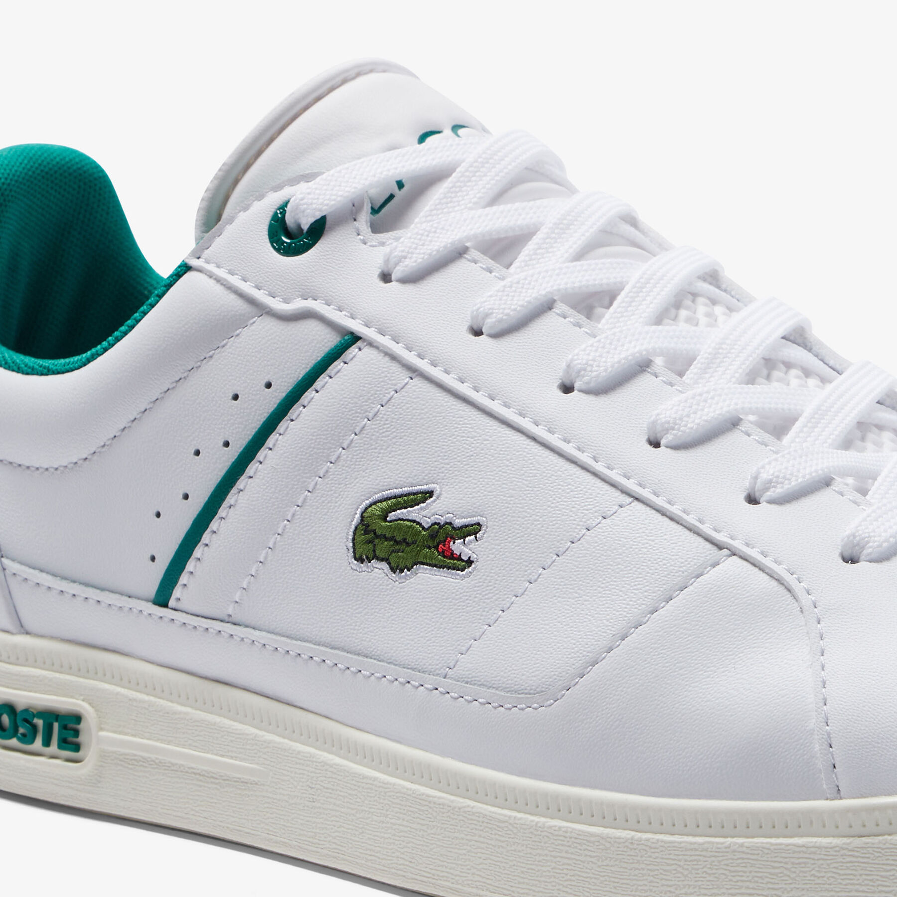 لاكوست سنيكرز برو من خامات صناعية للرجال مجموعة lacoste europa