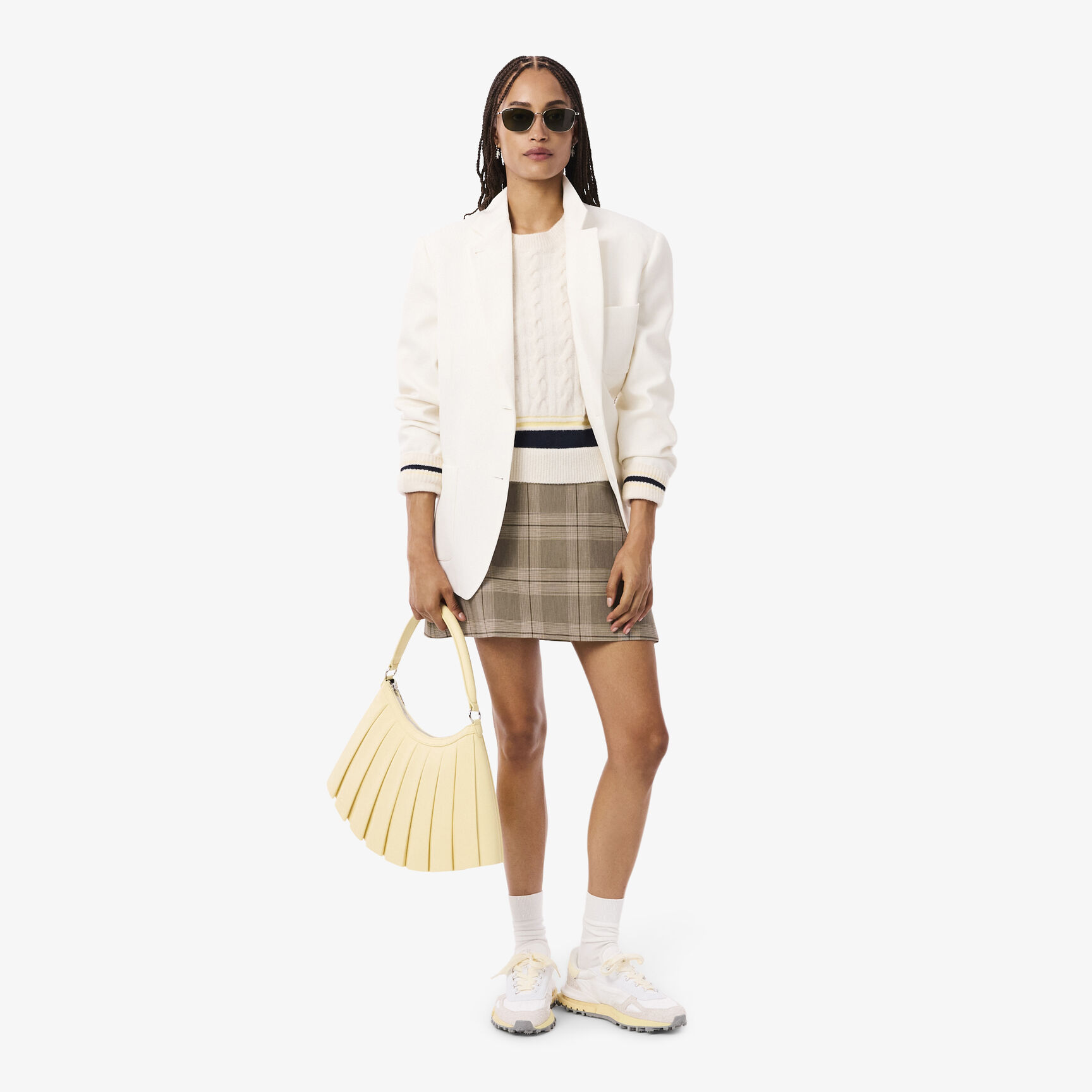 تنورة قصيرة منقوشة مقاومة للماء