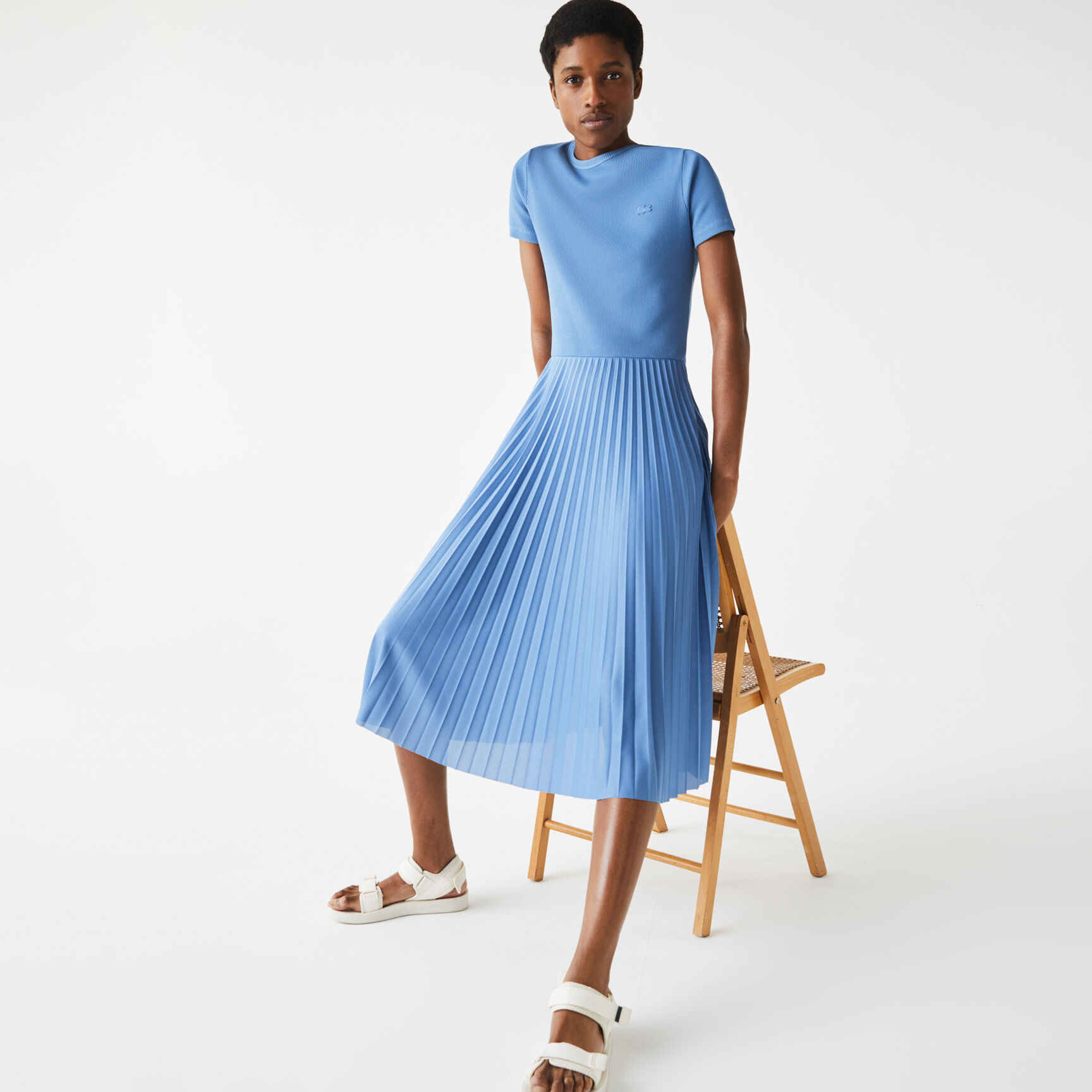 Women’s Mid-Length Textured Pleated Dress Women’s Mid-Length Textured Pleated Dress