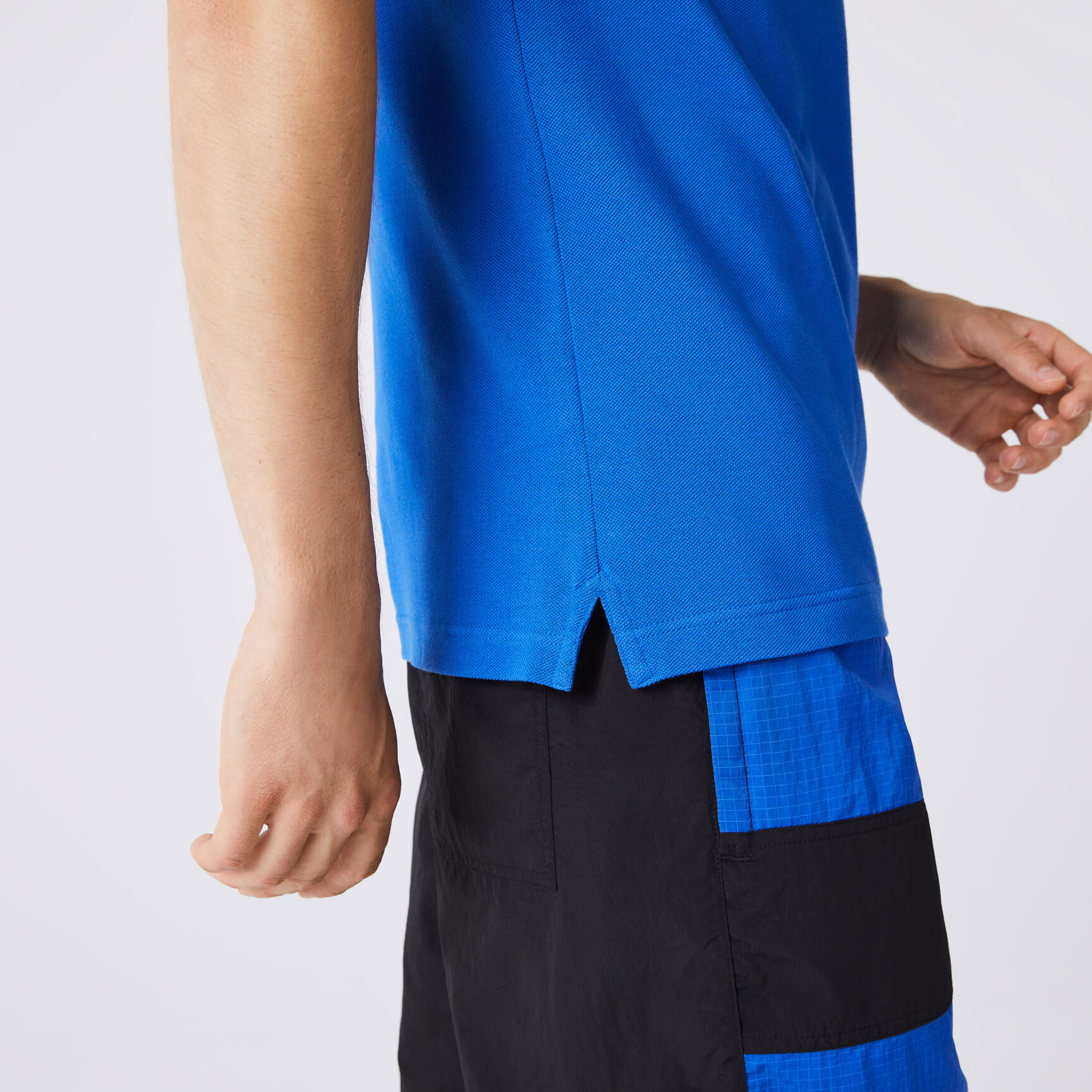 قميص بولو بيكيه بقصة ضيقة L.12.12