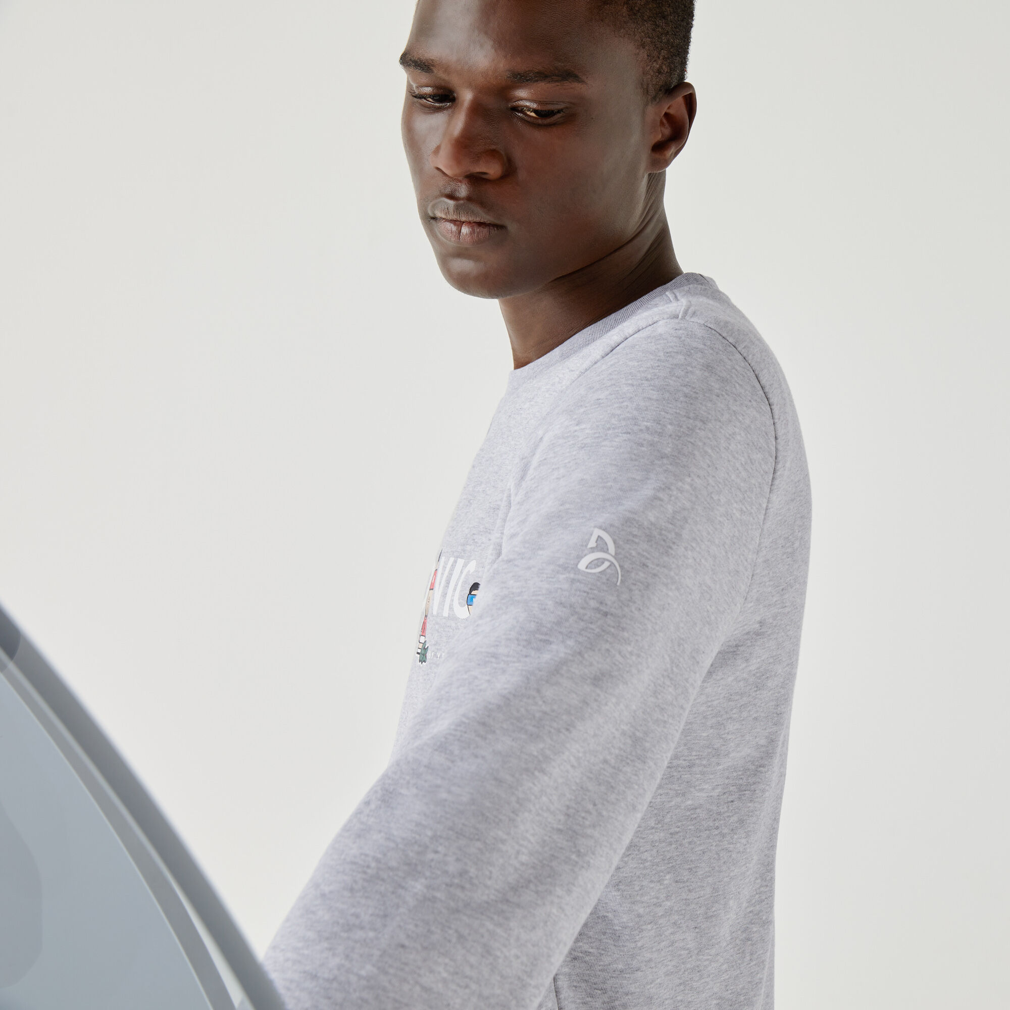 سويت شيرت صوف من مجموعة Lacoste SPORT بالتعاون مع تصميم Youssef SY للرجال سويت شيرت صوف من مجموعة Lacoste SPORT بالتعاون مع تصميم Youssef SY للرجال
