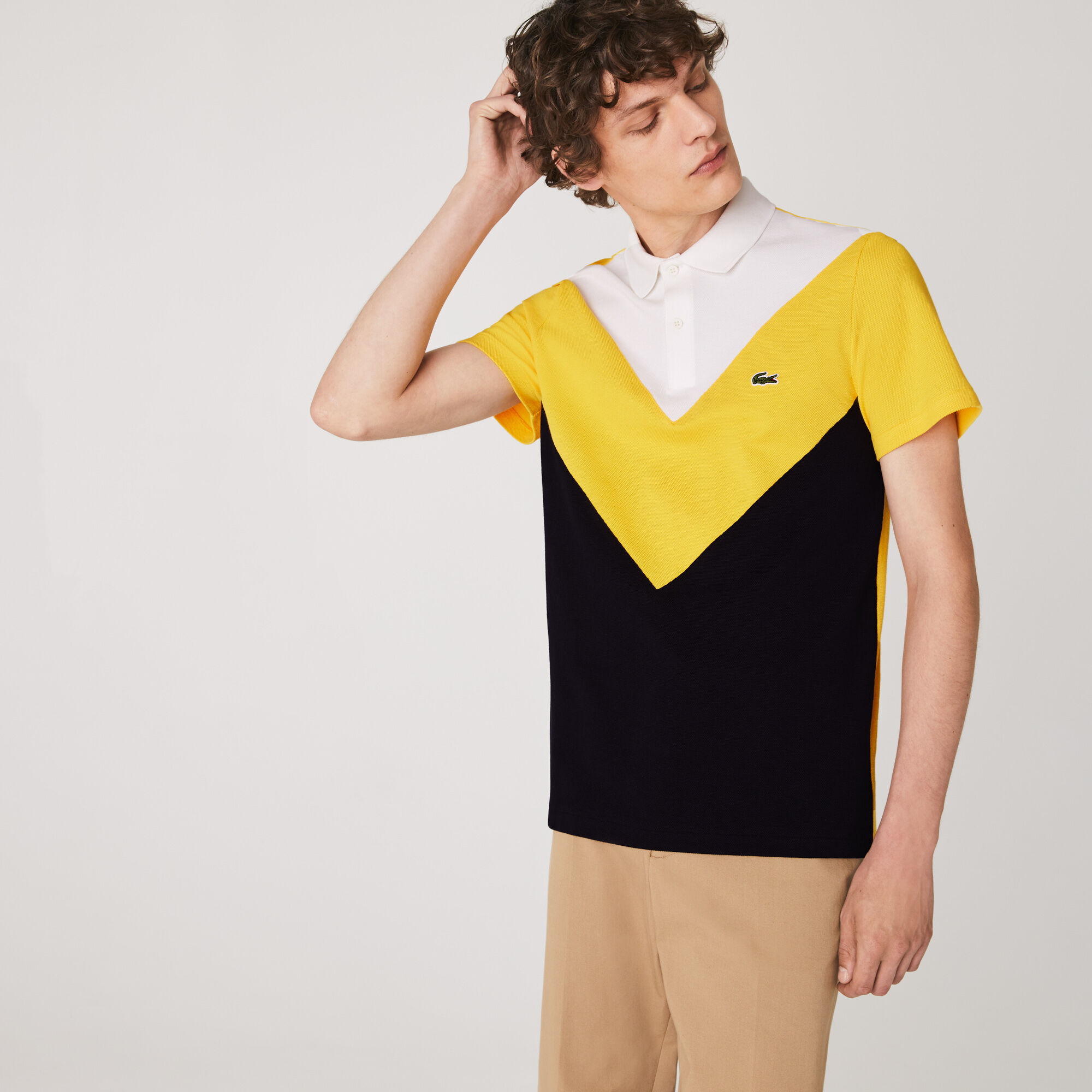 قميص بولو بيكيه بكتل ملونة من الأشكال الهندسية قصة عادية للرجال