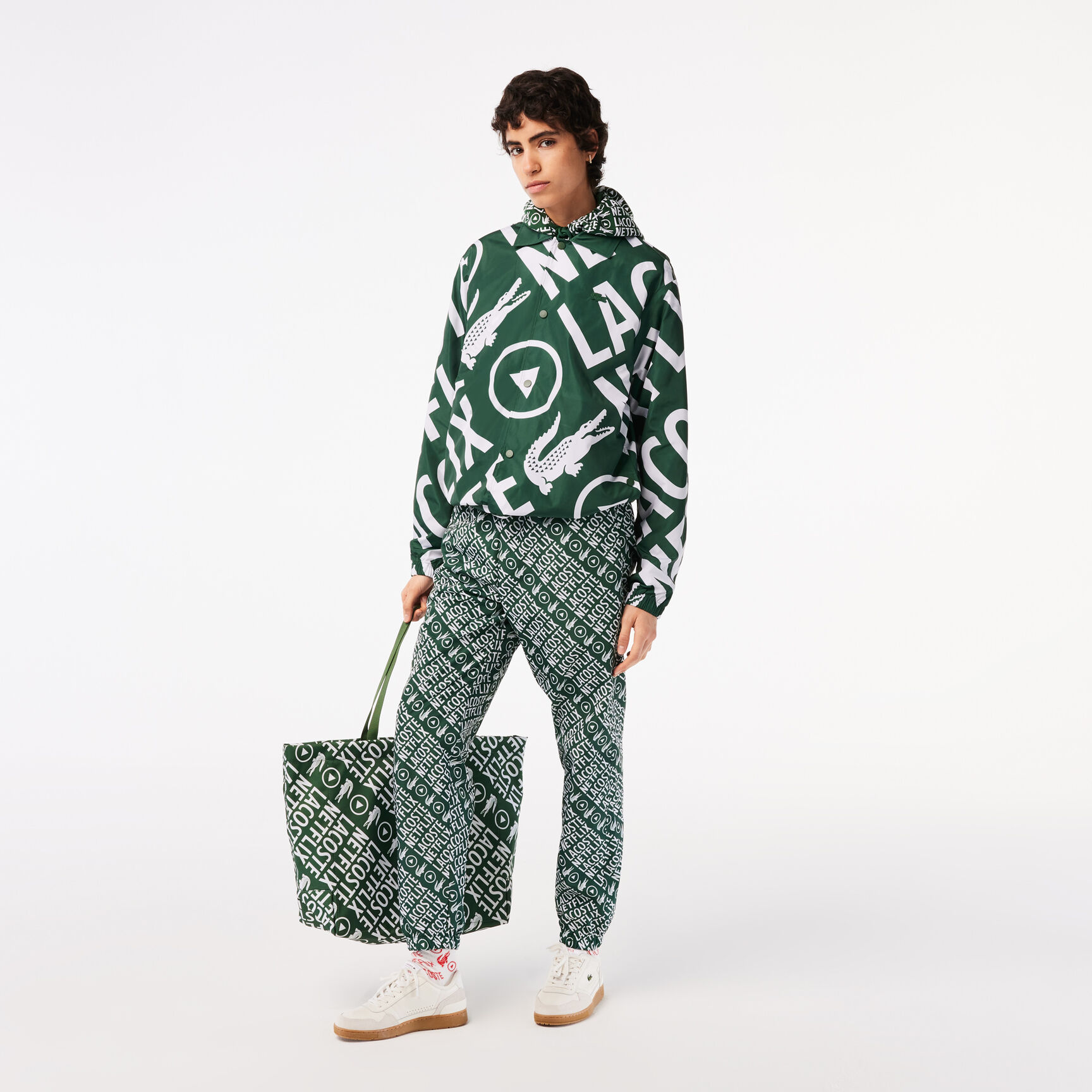 بنطال رياضي مقاوم لزخات الماء للجنسين مجموعة Lacoste x Netflix بنطال رياضي مقاوم لزخات الماء للجنسين مجموعة Lacoste x Netflix