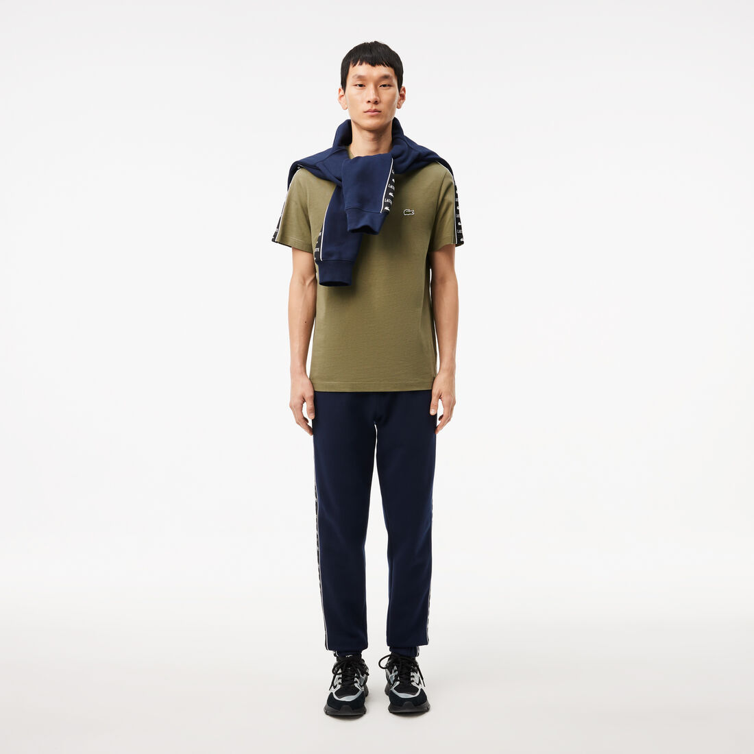 تي شيرت قطن جيرسي مخطط بشعار الماركة تي شيرت قطن جيرسي مخطط بشعار الماركة