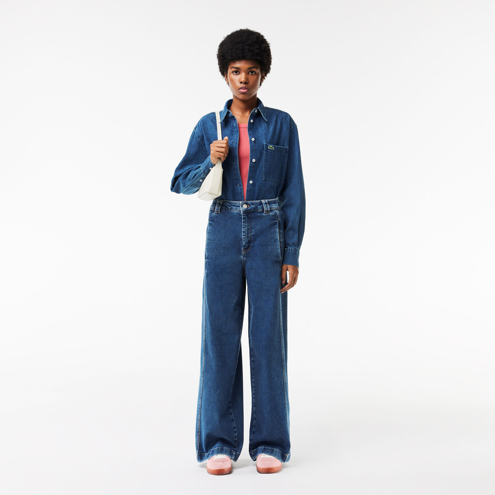 قميص جينز كبير الحجم قميص جينز كبير الحجم