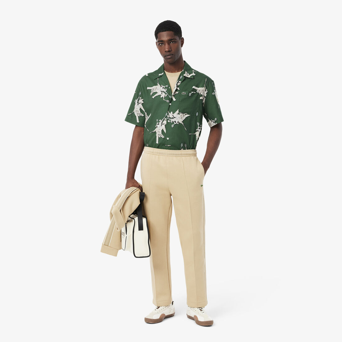 قميص بطبعة رينيه لاكوست بقصة مريحة قميص بطبعة رينيه لاكوست بقصة مريحة