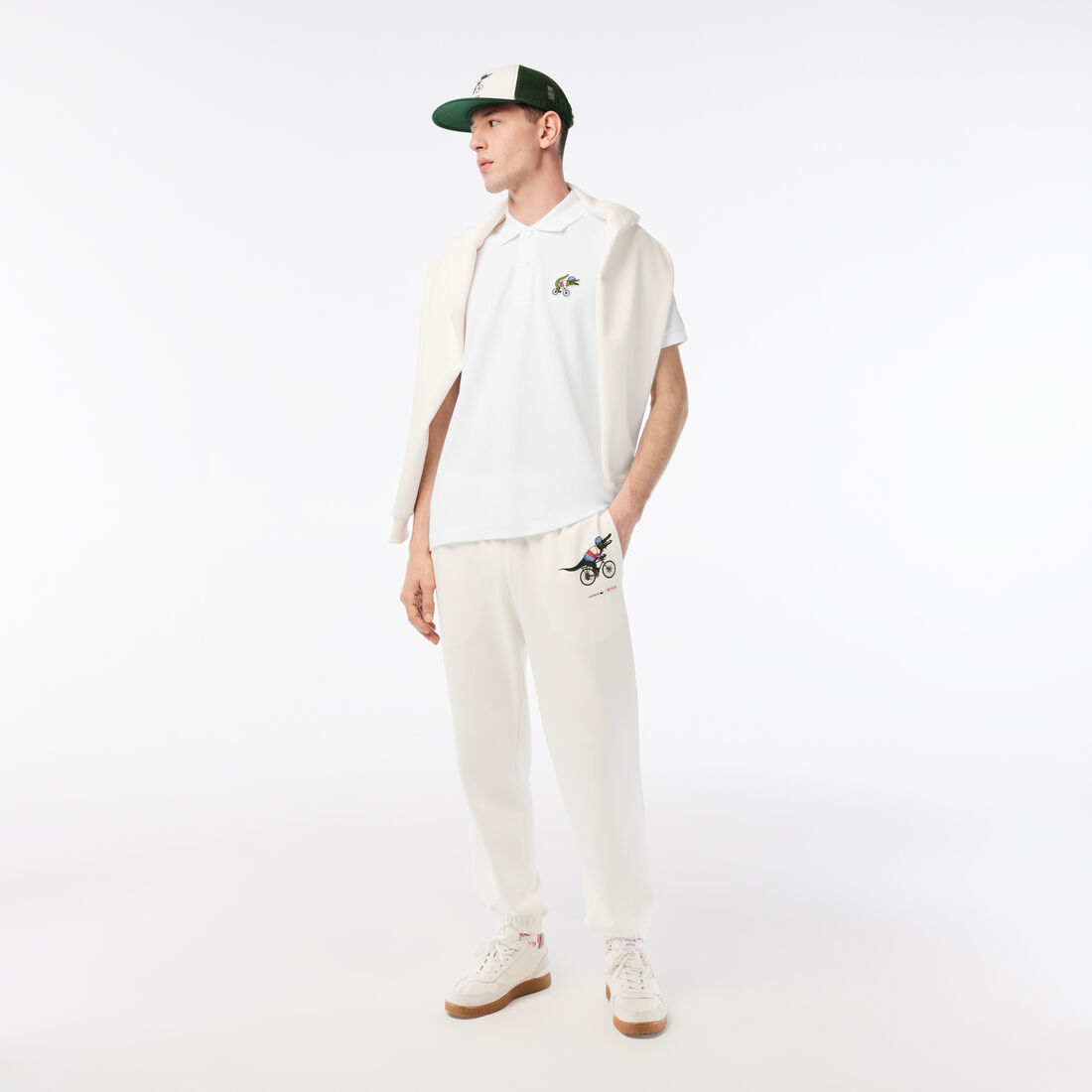 تيشيرت بولو قطن عضوي للرجال مجموعة Lacoste x Netflix تيشيرت بولو قطن عضوي للرجال مجموعة Lacoste x Netflix