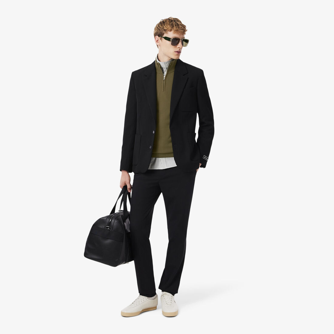 سترة قطنية بسحاب وياقة عالية سترة قطنية بسحاب وياقة عالية