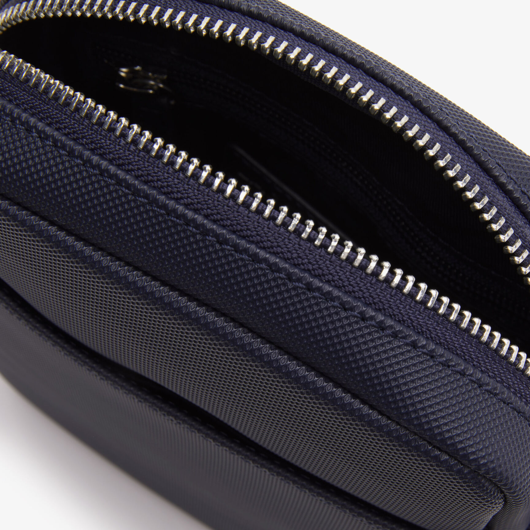 Men's Classic Petit Piqué Vertical Zip Bag Men's Classic Petit Piqué Vertical Zip Bag